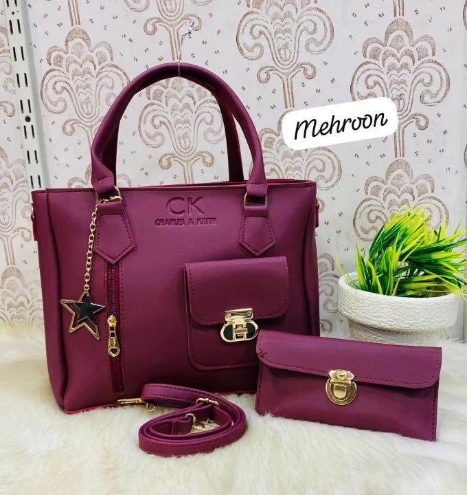 ❤️CHARLES & keith 2 pec❤️ 🔸 Stylish Shoulder Bag 🔸 With Long Strap 🔸 Supreme *AAA Quality* 🔸 Material : Soft Leather 🔸 Hand Clutch mobile 🔸With IMPORTED Keychain 🔸